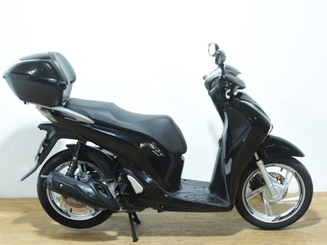 HONDA SH 125 2018 de segunda mano