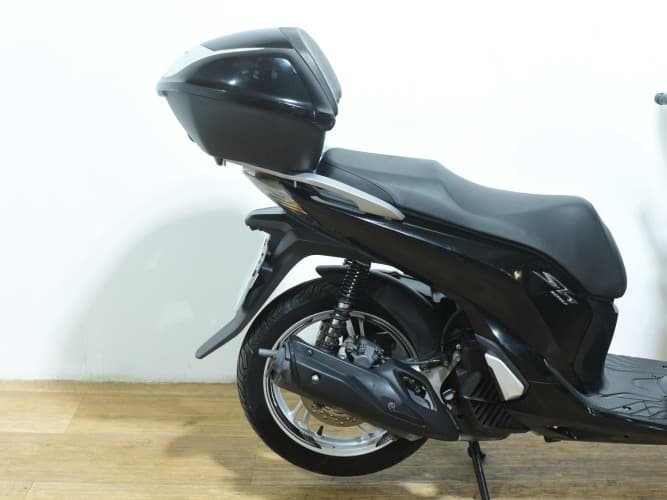 HONDA SH 125 2018 de segunda mano