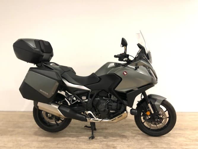 HONDA NT 1100 (3 MALETAS)(DCT)(HONDA PLUS) 2024 de segunda mano