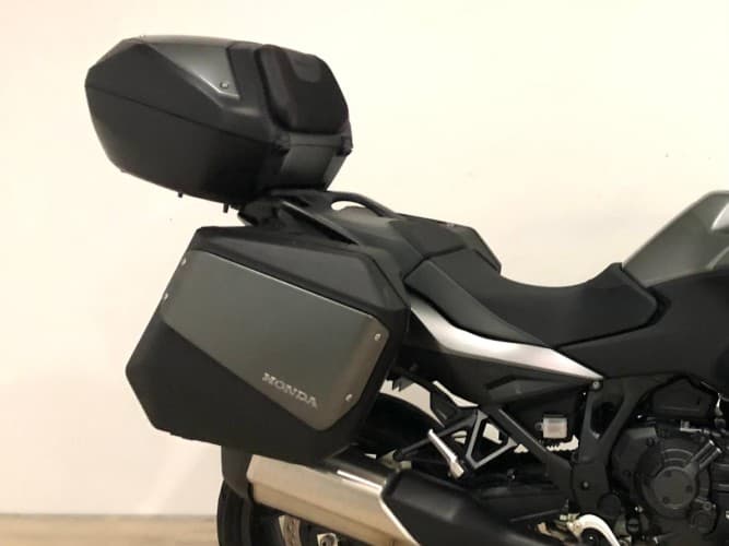 HONDA NT 1100 (3 MALETAS)(DCT)(HONDA PLUS) 2024 de segunda mano