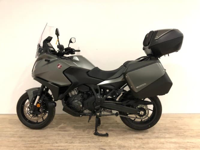 HONDA NT 1100 (3 MALETAS)(DCT)(HONDA PLUS) 2024 de segunda mano