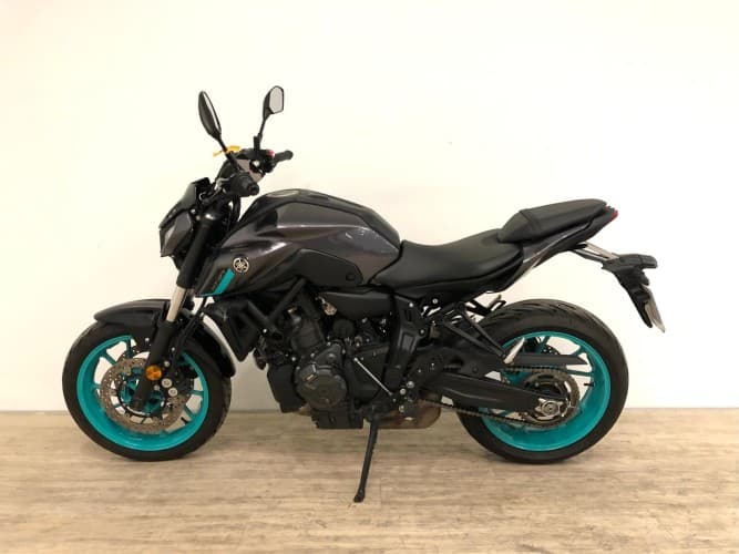 Comprar YAMAHA MT-07 (A2) 2024 de segunda mano YAMAHA MT-07 (A2) 2024 de segunda mano