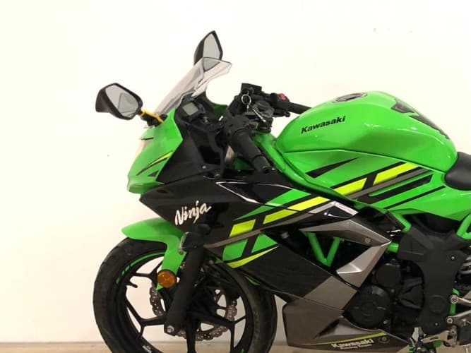 Comprar KAWASAKI NINJA 125 2021 de segunda mano KAWASAKI NINJA 125 2021 de segunda mano