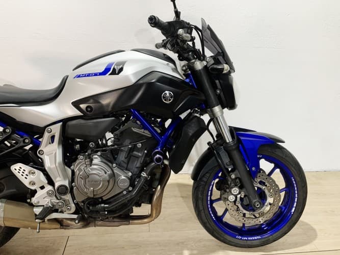 Comprar YAMAHA MT-07 (A) 2016 de segunda mano YAMAHA MT-07 (A) 2016 de segunda mano