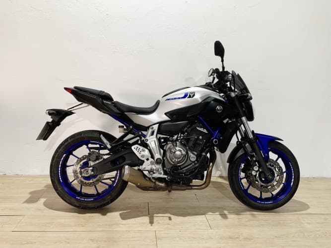 Comprar YAMAHA MT-07 (A) 2016 de segunda mano YAMAHA MT-07 (A) 2016 de segunda mano