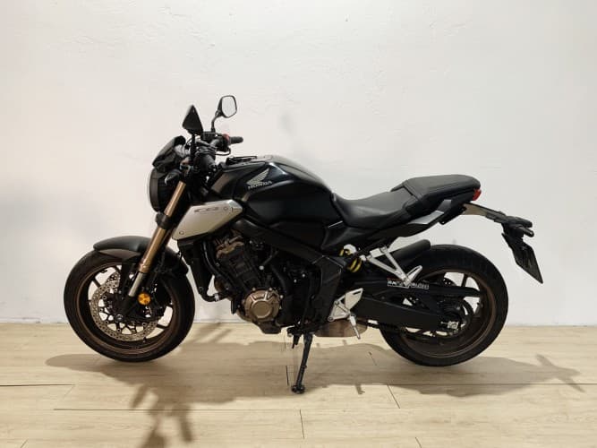 Comprar HONDA CB 650 R (A) 2021 de segunda mano HONDA CB 650 R (A) 2021 de segunda mano