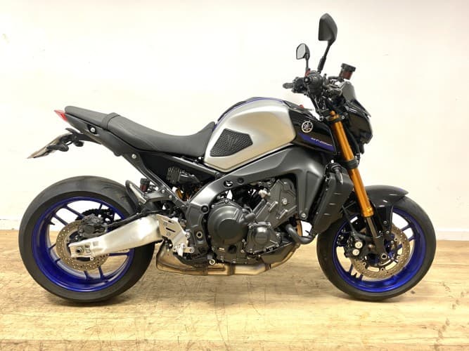 Comprar YAMAHA MT-09 SP (A2) 2023 de segunda mano YAMAHA MT-09 SP (A2) 2023 de segunda mano