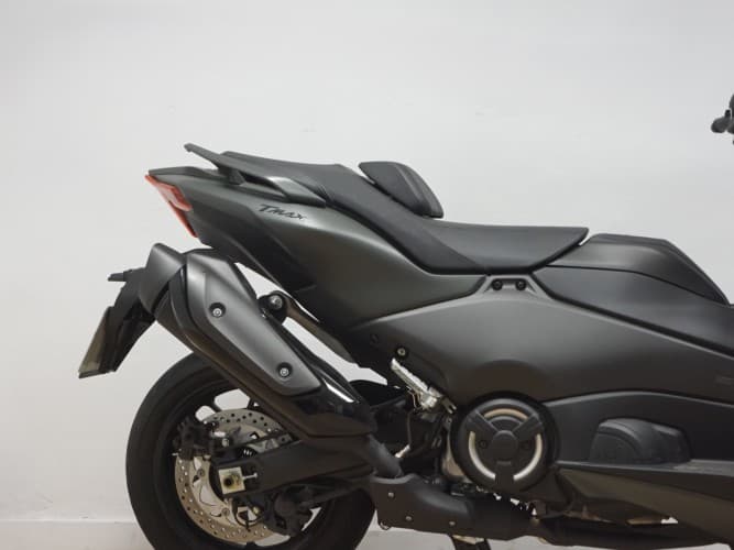 YAMAHA TMAX 560 2025 de segunda mano