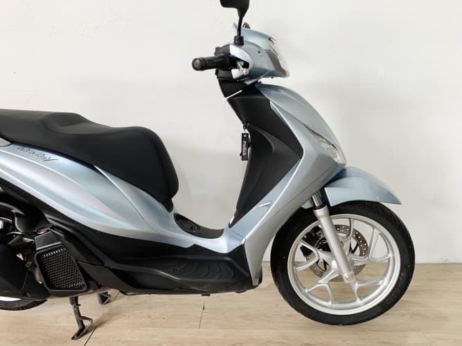 Comprar PIAGGIO MEDLEY 125 2025 de segunda mano PIAGGIO MEDLEY 125 2025 de segunda mano
