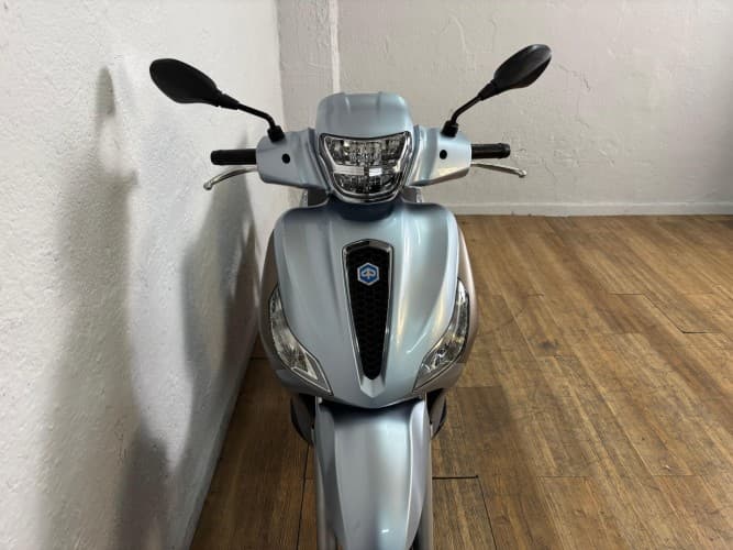 Comprar PIAGGIO MEDLEY 125 2025 de segunda mano PIAGGIO MEDLEY 125 2025 de segunda mano