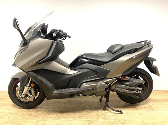 Comprar KYMCO AK 550 2024 de segunda mano KYMCO AK 550 2024 de segunda mano