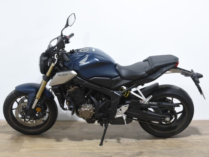 Comprar HONDA CB 650 R (A2) 2023 de segunda mano HONDA CB 650 R (A2) 2023 de segunda mano