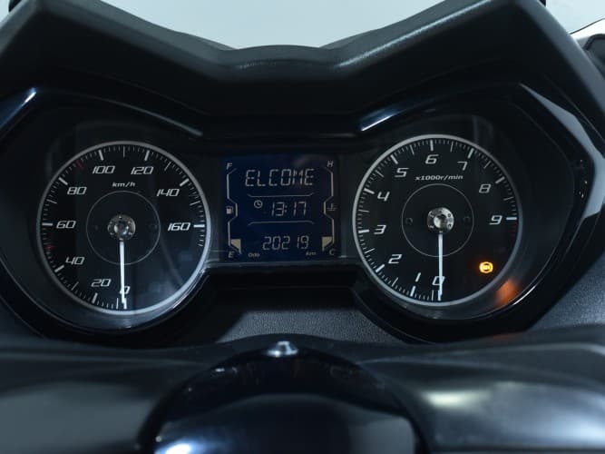 YAMAHA XMAX 300 2022 de segunda mano