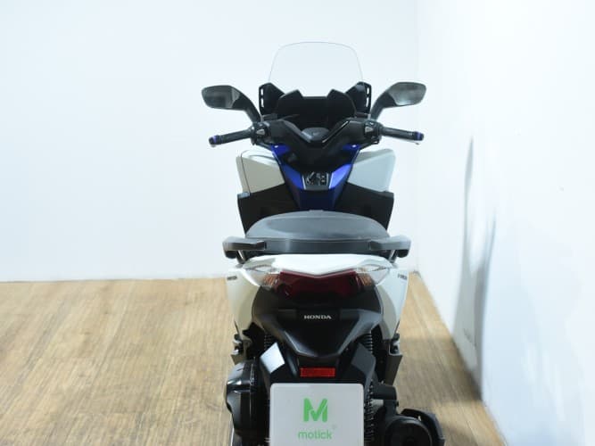 HONDA FORZA 125 2018 de segunda mano