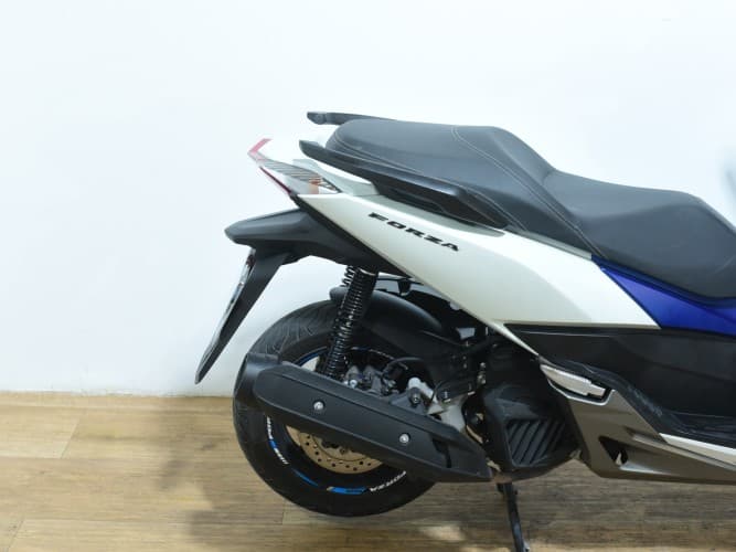 HONDA FORZA 125 2018 de segunda mano