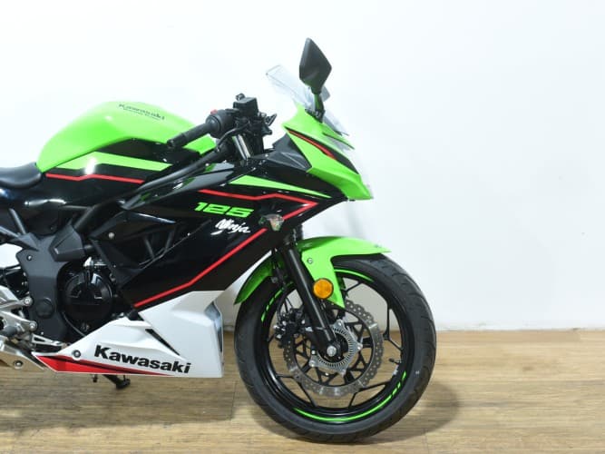 Comprar KAWASAKI NINJA 125 2021 de segunda mano KAWASAKI NINJA 125 2021 de segunda mano