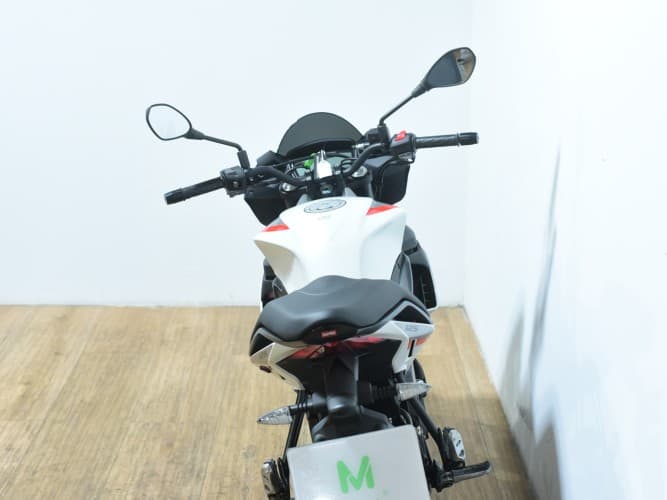 APRILIA TUONO 125 2024 de segunda mano