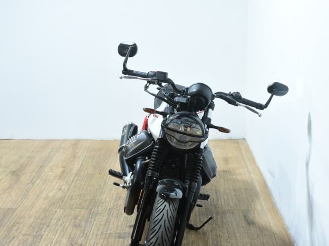 MOTO GUZZI V7 II STONE (A) 2024 de segunda mano
