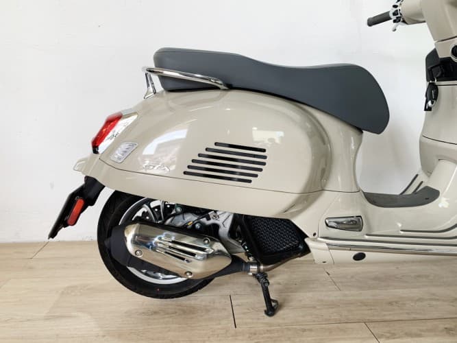 VESPA GTS 125 2025 de segunda mano