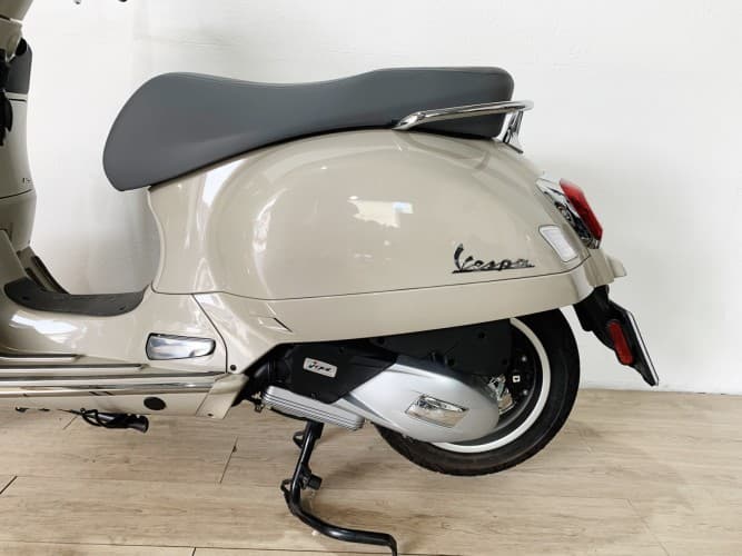 VESPA GTS 125 2025 de segunda mano
