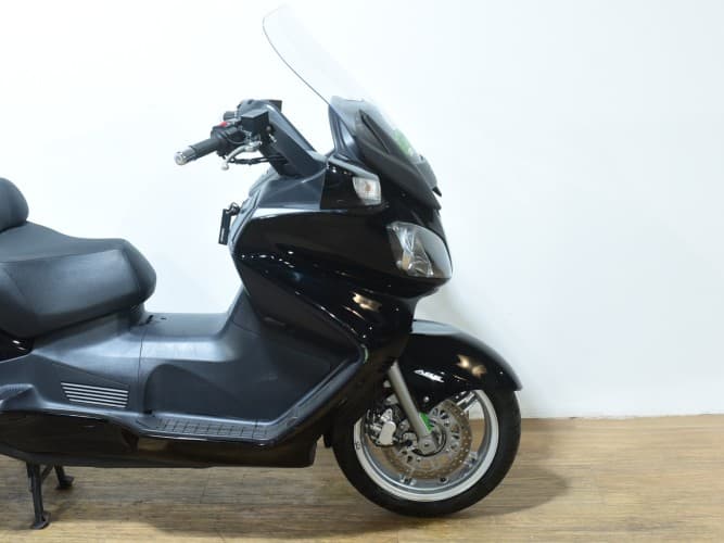 SUZUKI BURGMAN 650 2011 de segunda mano