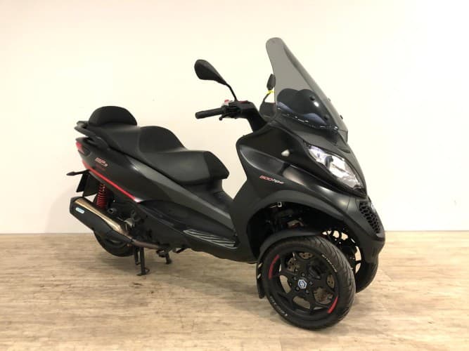 PIAGGIO MP3 500 HPE 2022 de segunda mano