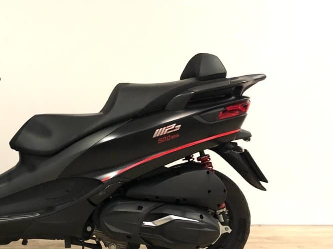 PIAGGIO MP3 500 HPE 2022 de segunda mano
