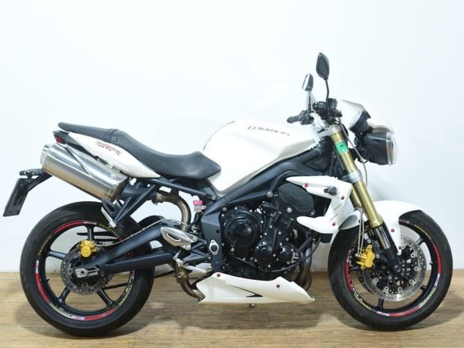 TRIUMPH STREET TRIPLE (A) 2012 de segunda mano