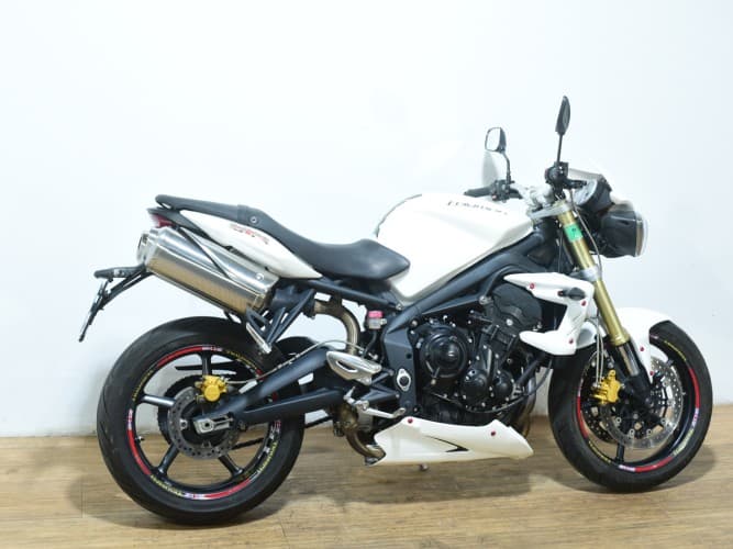 TRIUMPH STREET TRIPLE (A) 2012 de segunda mano