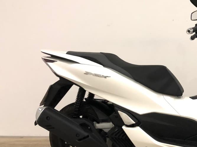 HONDA PCX 125 2022 de segunda mano