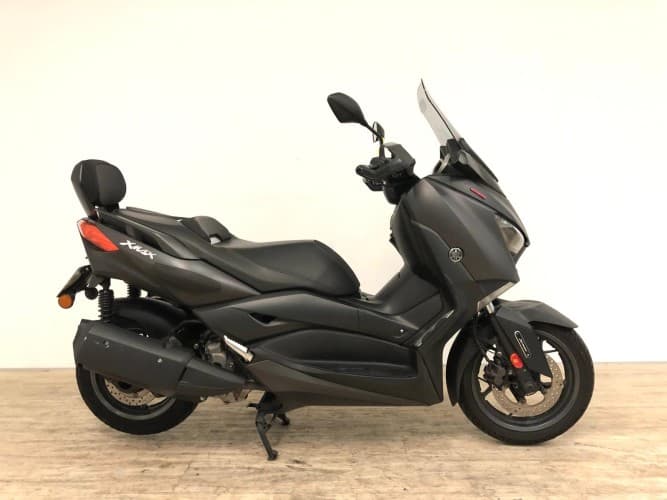 Comprar YAMAHA XMAX 300 2021 de segunda mano YAMAHA XMAX 300 2021 de segunda mano