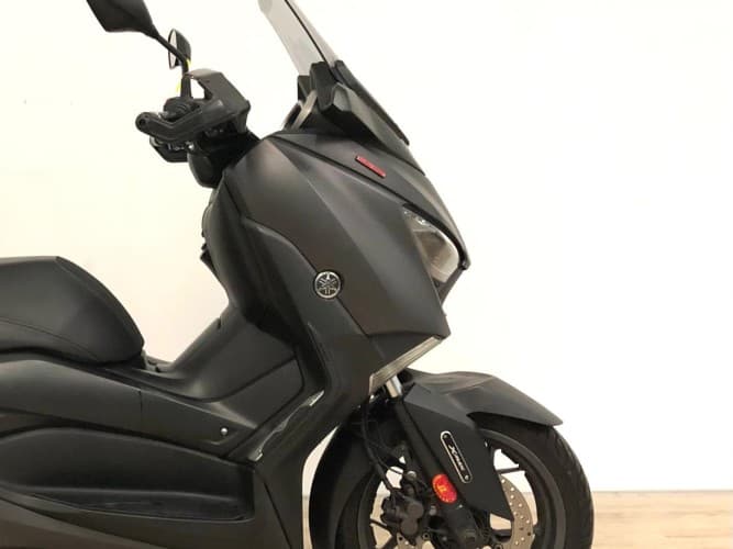 Comprar YAMAHA XMAX 300 2021 de segunda mano YAMAHA XMAX 300 2021 de segunda mano