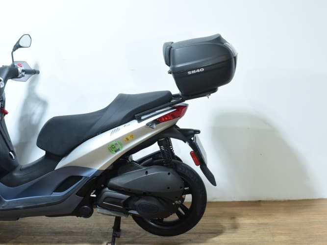 PIAGGIO MP3 300 HPE 2020 de segunda mano