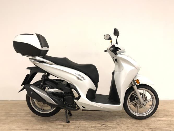 Comprar HONDA SH 350I (TOP CASE) 2022 de segunda mano HONDA SH 350I (TOP CASE) 2022 de segunda mano