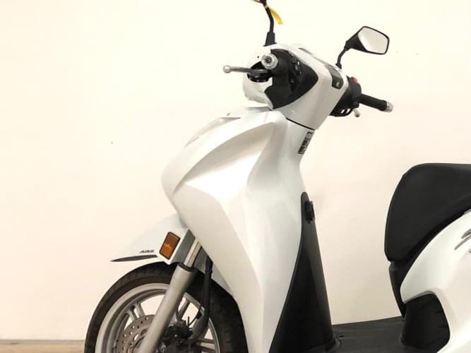Comprar HONDA SH 350I (TOP CASE) 2022 de segunda mano HONDA SH 350I (TOP CASE) 2022 de segunda mano