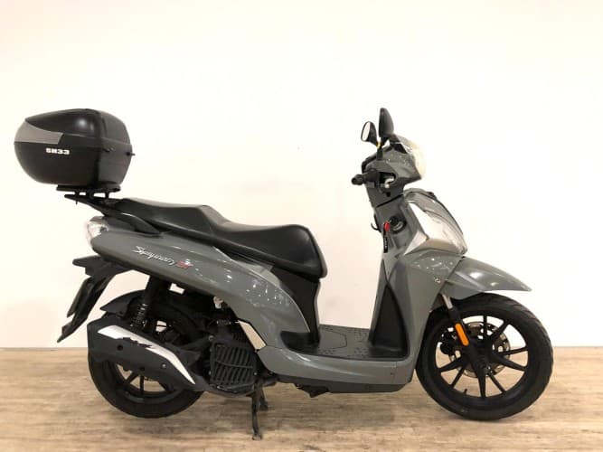 Comprar SYM SYMPHONY 125 ST-LC (IVA DEDUCIBLE) (TOP CASE) 2022 de segunda mano SYM SYMPHONY 125 ST-LC (IVA DEDUCIBLE) (TOP CASE) 2022 de segunda mano