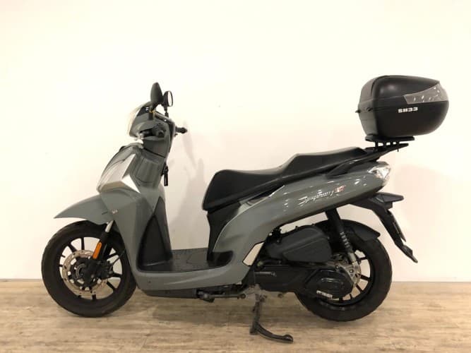 Comprar SYM SYMPHONY 125 ST-LC (IVA DEDUCIBLE) (TOP CASE) 2022 de segunda mano SYM SYMPHONY 125 ST-LC (IVA DEDUCIBLE) (TOP CASE) 2022 de segunda mano