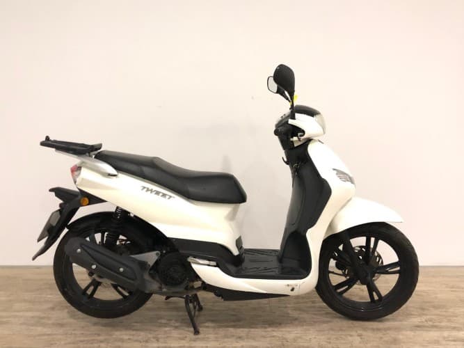 PEUGEOT TWEET 125 (IVA DEDUCIBLE) 2022 de segunda mano