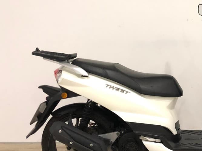PEUGEOT TWEET 125 (IVA DEDUCIBLE) 2022 de segunda mano