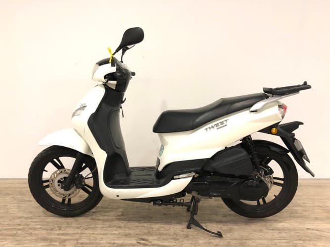 PEUGEOT TWEET 125 (IVA DEDUCIBLE) 2022 de segunda mano