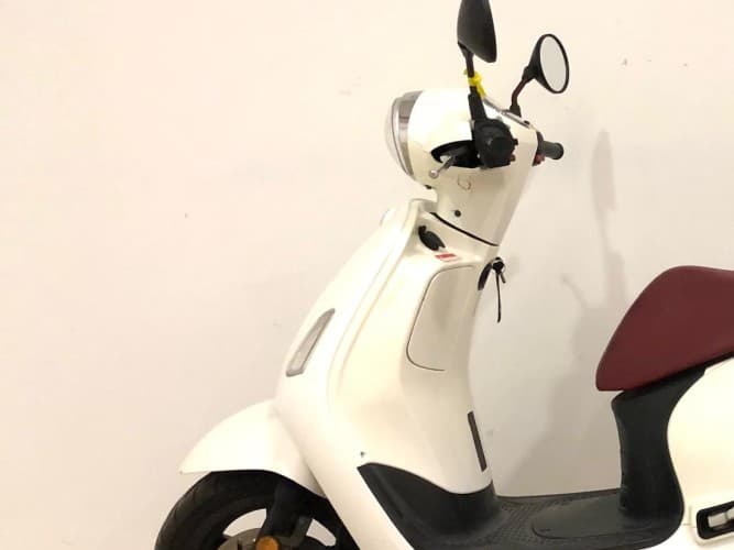 SYM FIDDLE 125 (IVA DEDUCIBLE) (TOP CASE) 2022 de segunda mano