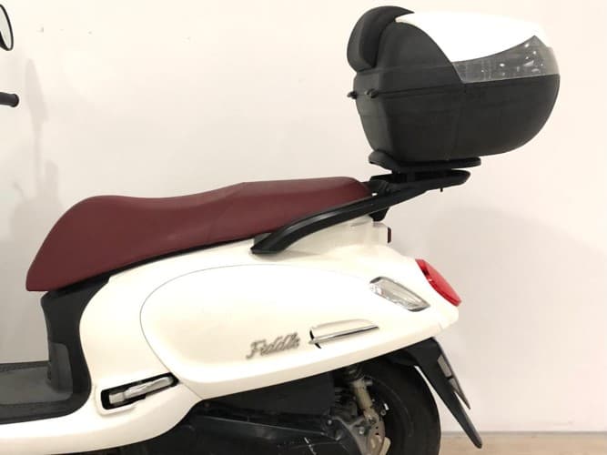 SYM FIDDLE 125 (IVA DEDUCIBLE) (TOP CASE) 2022 de segunda mano