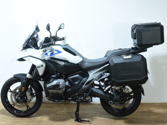 Comprar BMW R 1300 GS (3 MALETAS) (3 PACKS) (REVI 50.0000 OK) 2024 de segunda mano BMW R 1300 GS (3 MALETAS) (3 PACKS) (REVI 50.0000 OK) 2024 de segunda mano