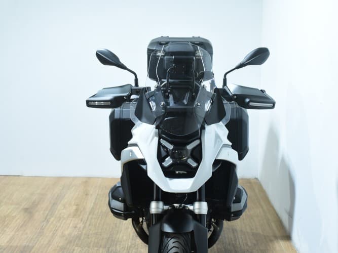 Comprar BMW R 1300 GS (3 MALETAS) (3 PACKS) (REVI 50.0000 OK) 2024 de segunda mano BMW R 1300 GS (3 MALETAS) (3 PACKS) (REVI 50.0000 OK) 2024 de segunda mano