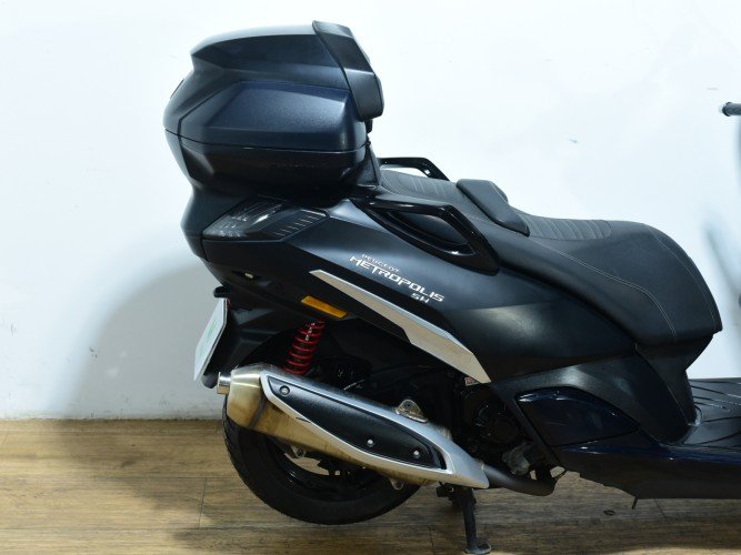 Comprar PEUGEOT METROPOLIS 400 SW (IVA DEDUCIBLE) 2023 de segunda mano PEUGEOT METROPOLIS 400 SW (IVA DEDUCIBLE) 2023 de segunda mano