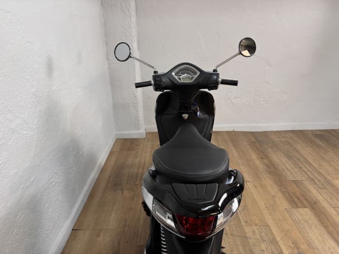Comprar PIAGGIO LIBERTY 125 (IVA DEDUCIBLE) 2023 de segunda mano PIAGGIO LIBERTY 125 (IVA DEDUCIBLE) 2023 de segunda mano