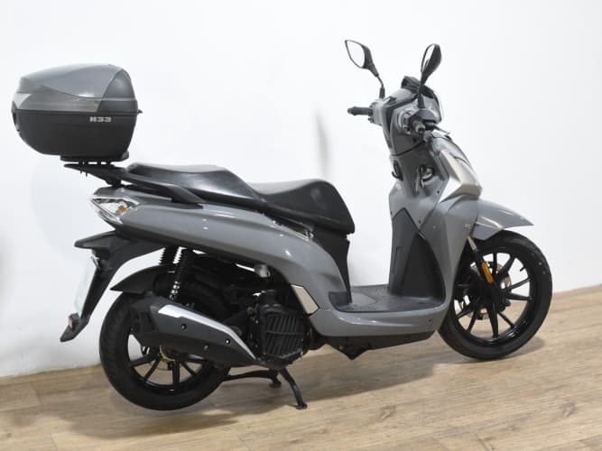 Comprar SYM SYMPHONY 125 ST LC (IVA DEDUCIBLE) 2022 de segunda mano SYM SYMPHONY 125 ST LC (IVA DEDUCIBLE) 2022 de segunda mano
