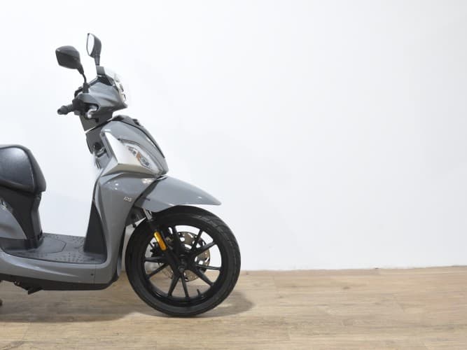 Comprar SYM SYMPHONY 125 ST LC (IVA DEDUCIBLE) 2022 de segunda mano SYM SYMPHONY 125 ST LC (IVA DEDUCIBLE) 2022 de segunda mano