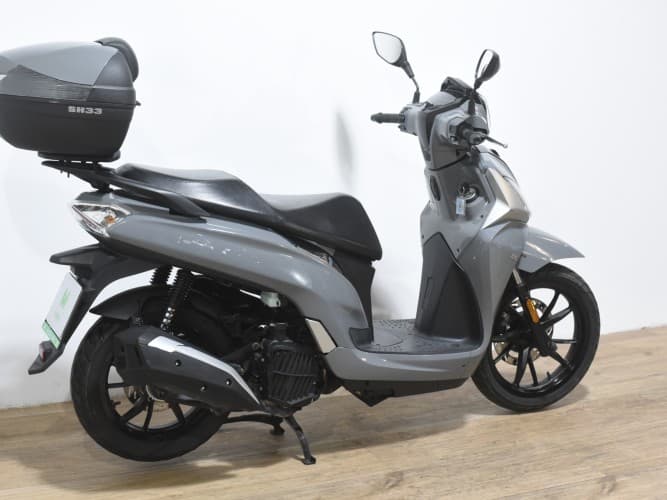 Comprar SYM SYMPHONY 125 ST LC (IVA DEDUCIBLE) 2022 de segunda mano SYM SYMPHONY 125 ST LC (IVA DEDUCIBLE) 2022 de segunda mano
