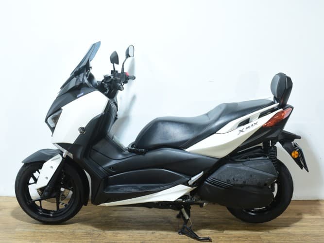 Comprar YAMAHA XMAX 300 2018 de segunda mano YAMAHA XMAX 300 2018 de segunda mano